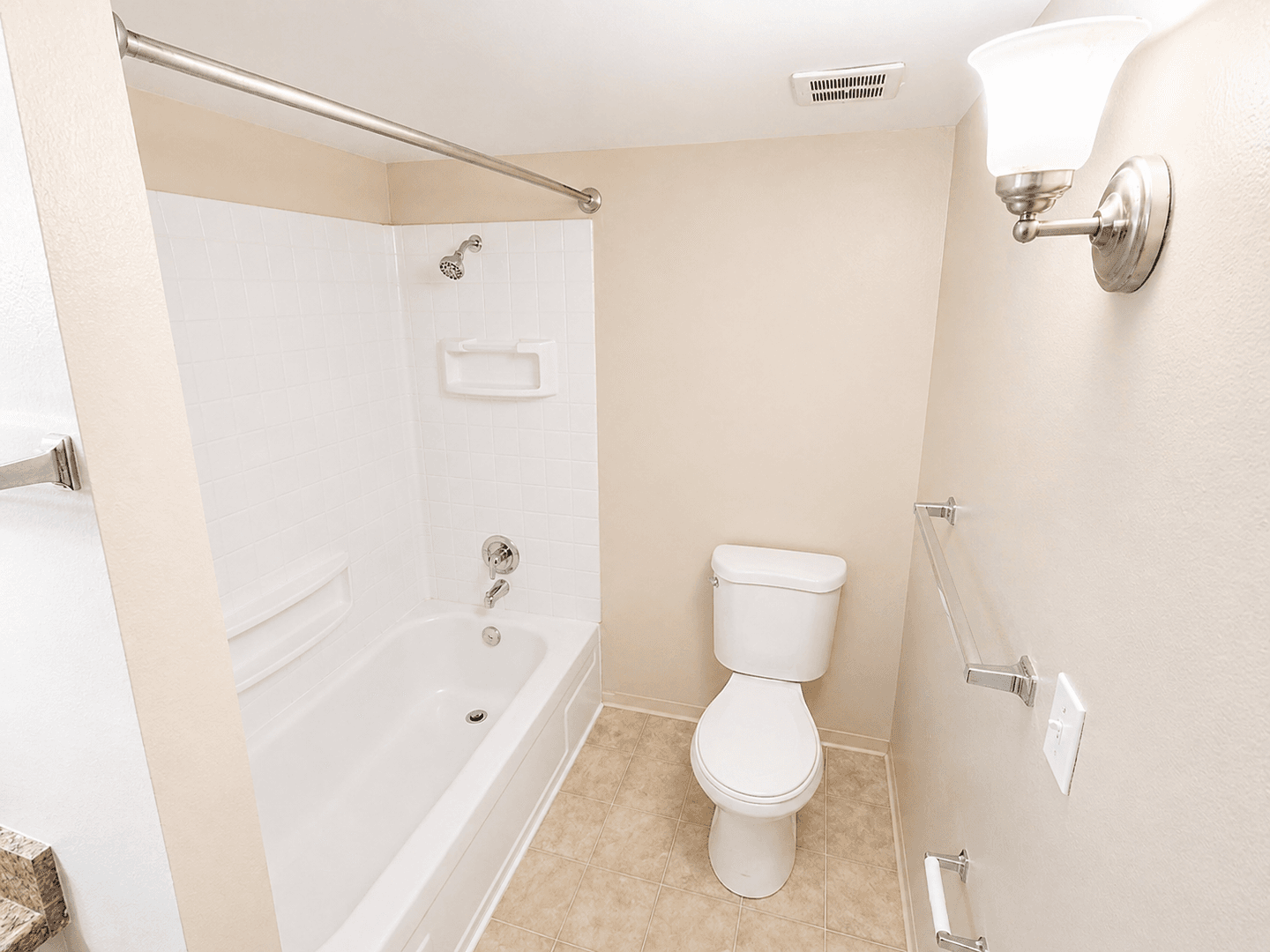 Chico Apartment: 279 Rio Lindo Avenue