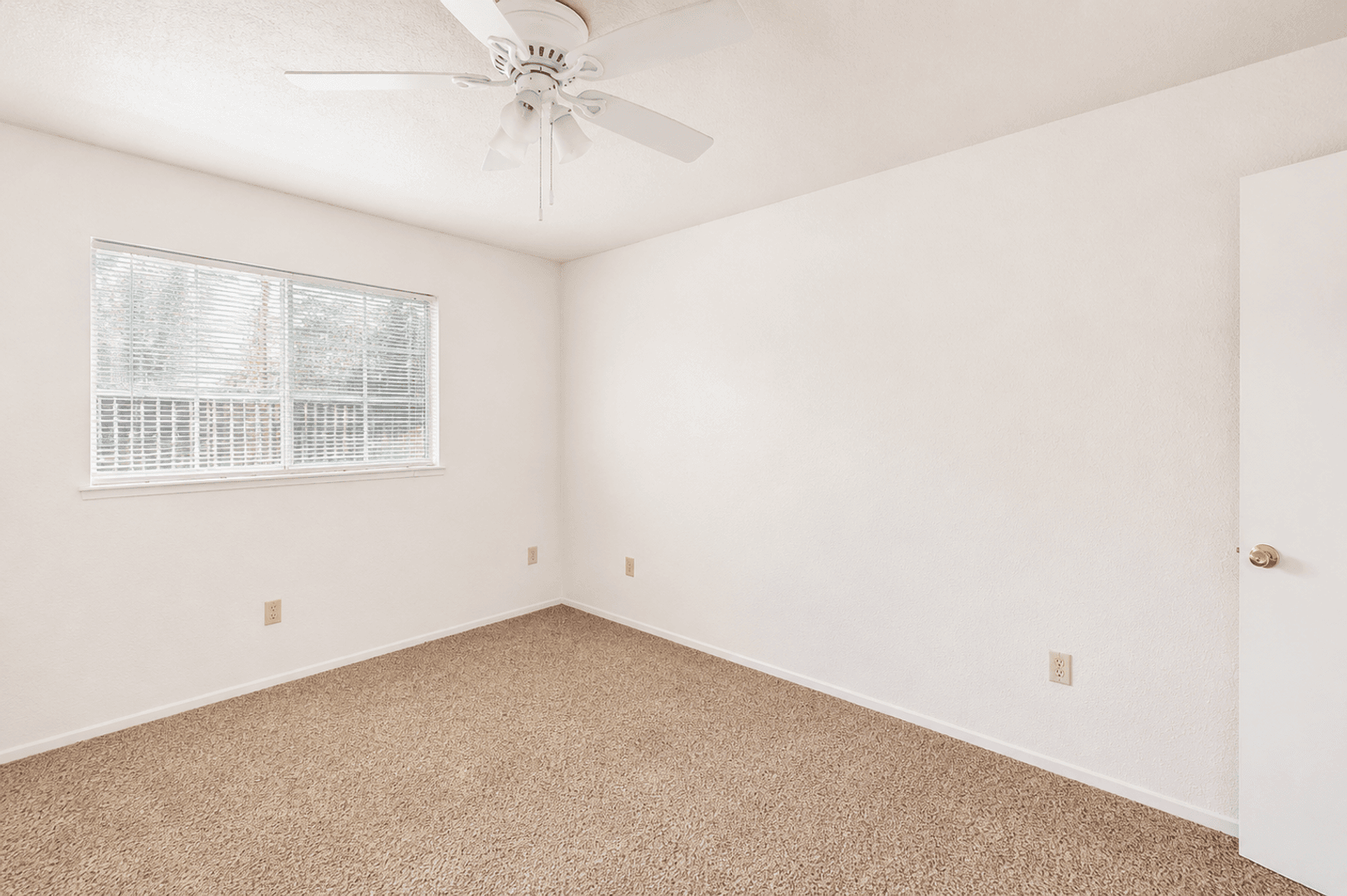 Chico Apartment: 480 Manzanita Avenue