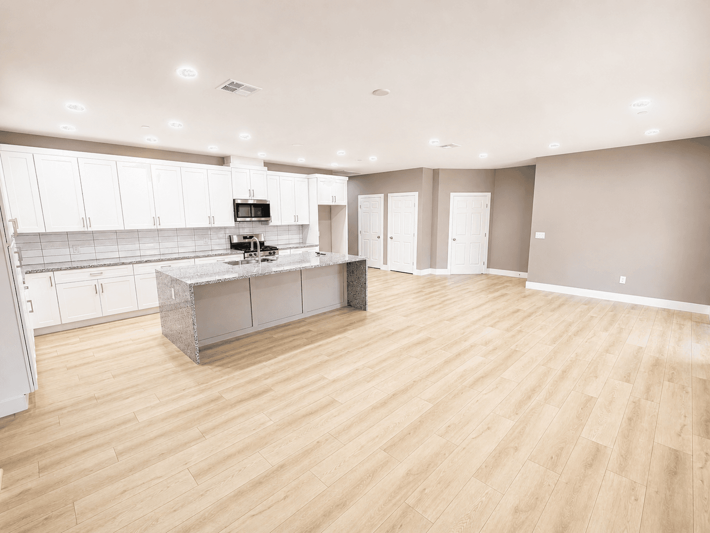 Paradise House: 1750 Whitaker Road