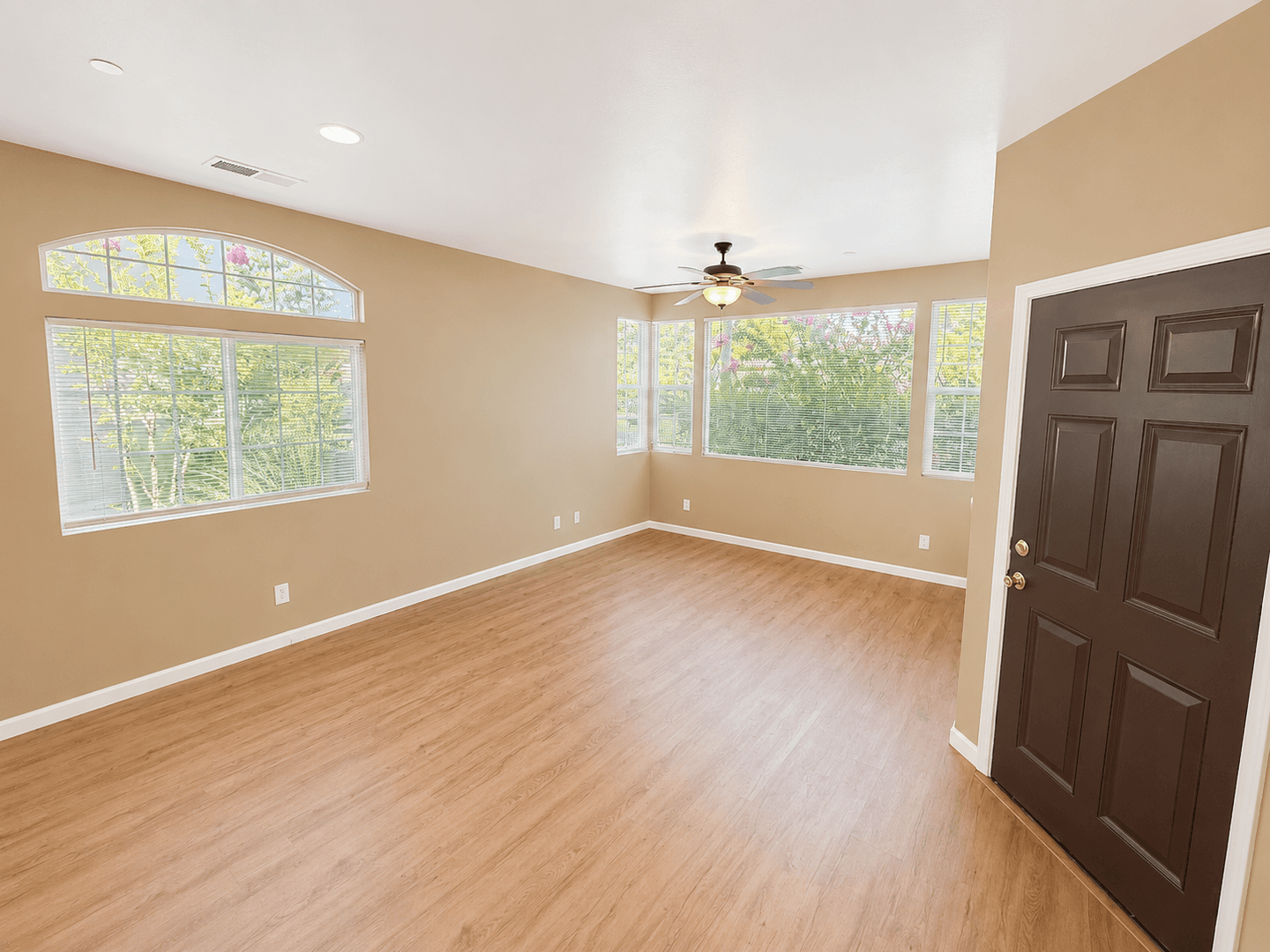 Chico Apartment: 2052 Hartford Drive
