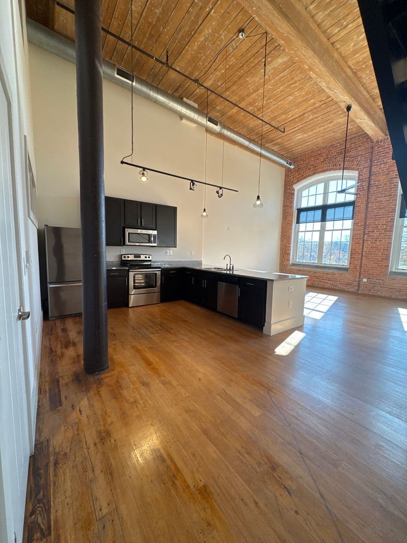Spartanburg Apartment: 1800 Drayton Rd