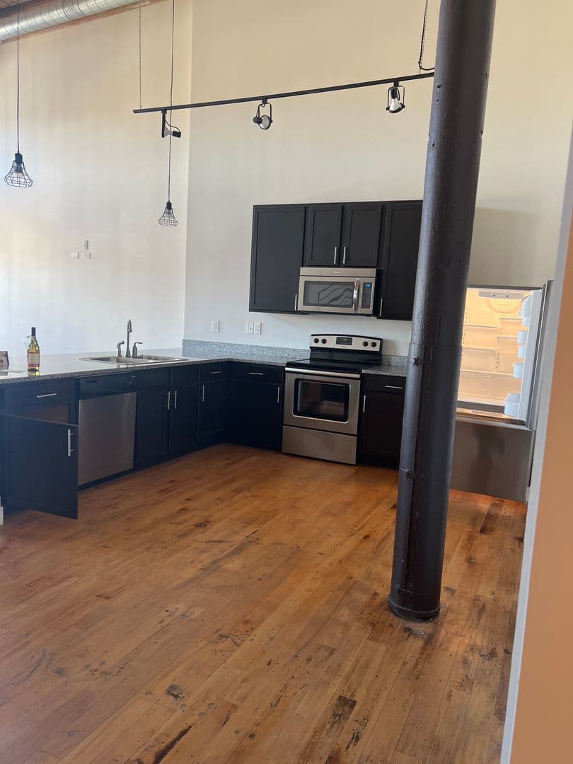 Spartanburg Apartment: 1800 Drayton Rd