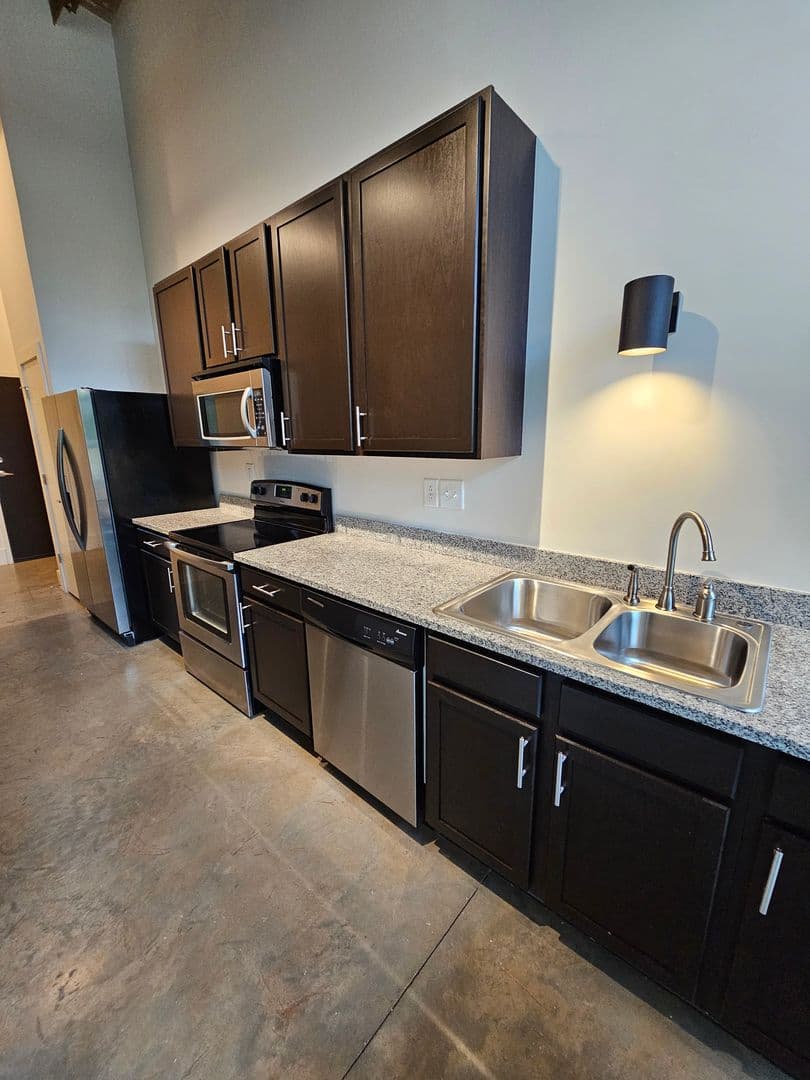 Spartanburg Apartment: 1800 Drayton Rd