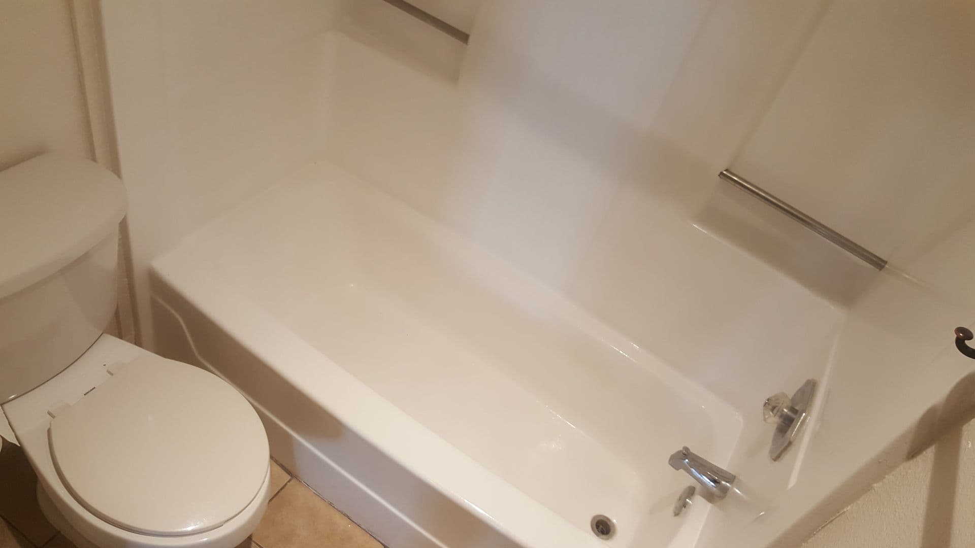 Sunland Apartment: 10523 Floralita Ave