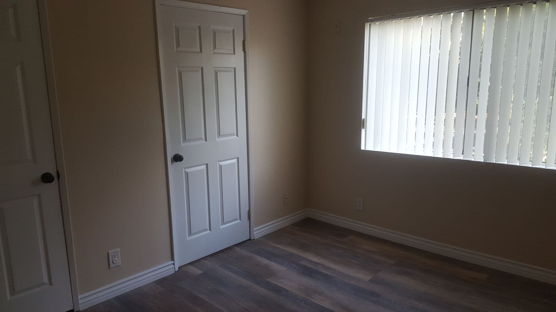 Sunland Apartment: 10500 SHERMAN GROVE AVE
