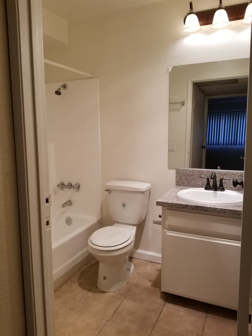 Sunland Apartment: 10500 SHERMAN GROVE AVE