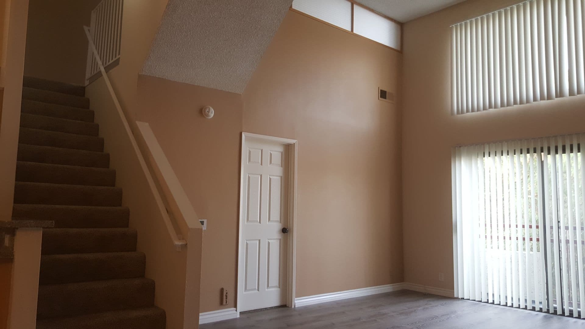Sunland Apartment: 10500 SHERMAN GROVE AVE