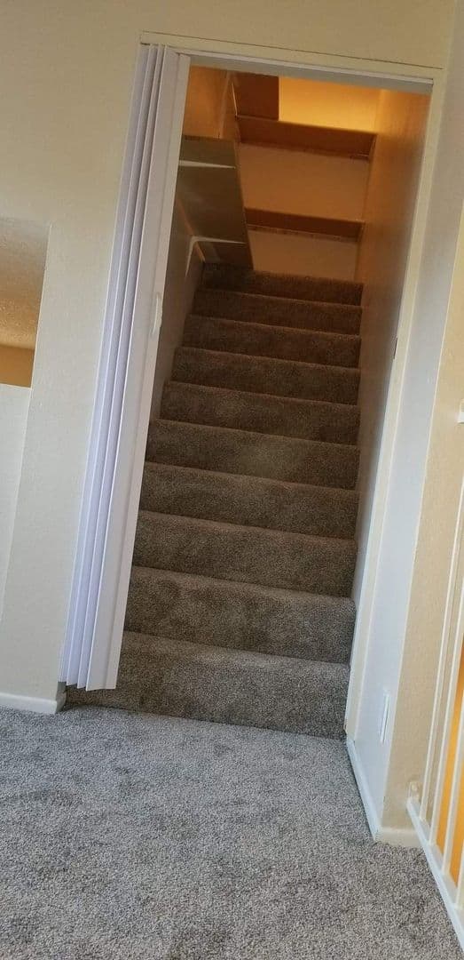 Sunland Apartment: 10500 SHERMAN GROVE AVE