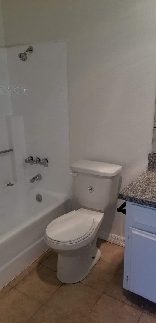 Sunland Apartment: 10500 SHERMAN GROVE AVE