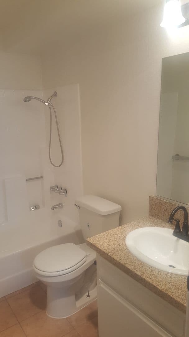 Sunland Apartment: 10500 SHERMAN GROVE AVE