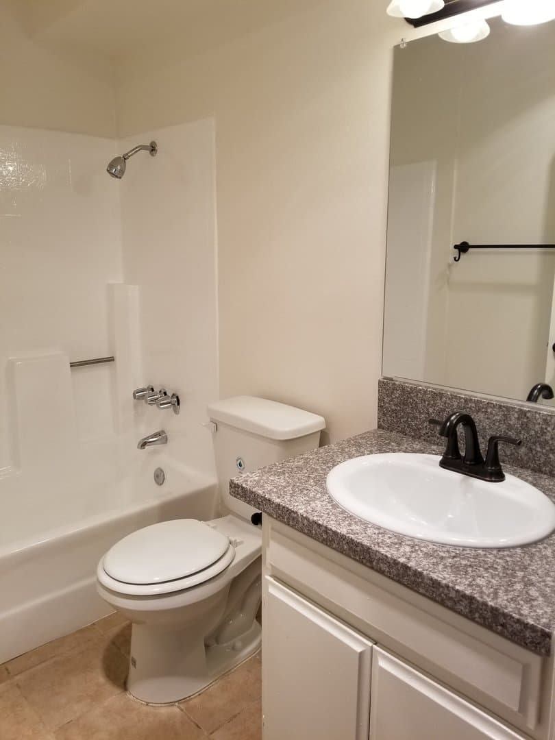 Sunland Apartment: 10500 SHERMAN GROVE AVE