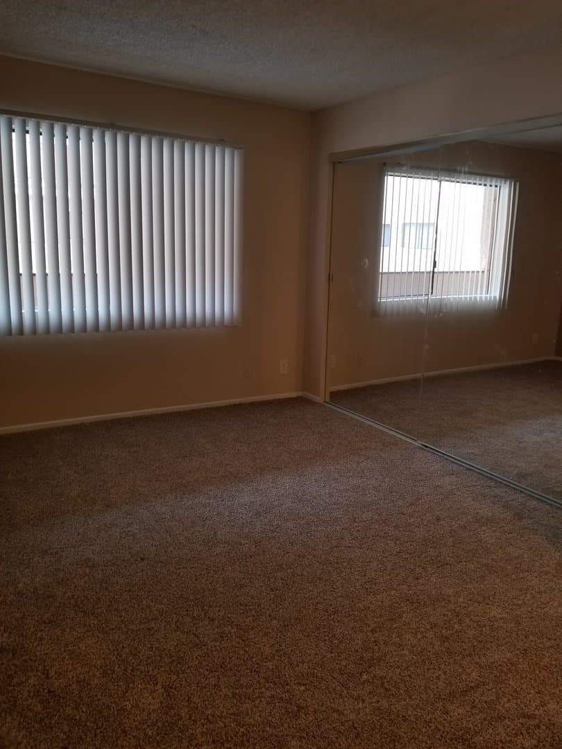 Sunland Apartment: 10500 SHERMAN GROVE AVE
