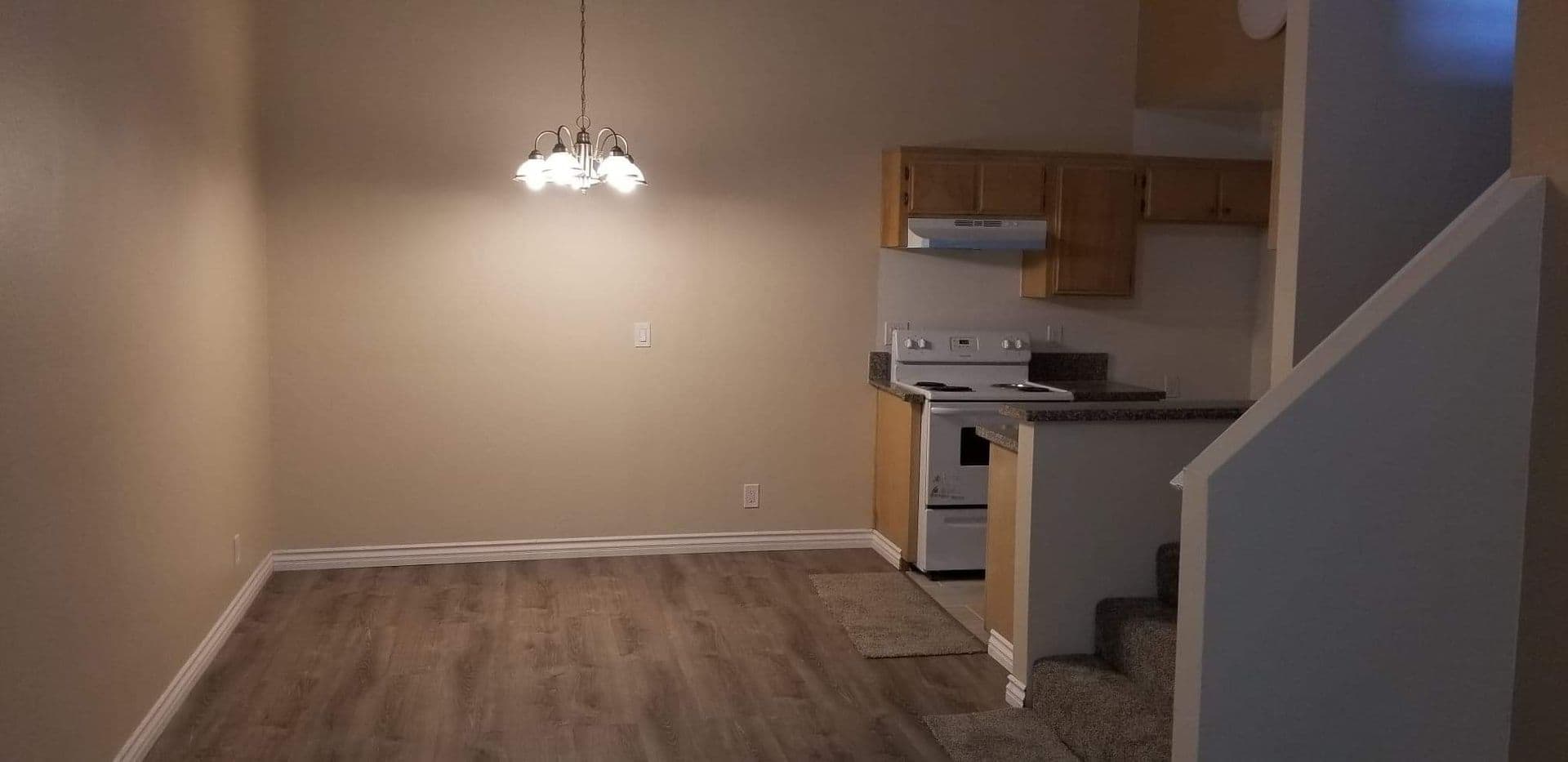 Sunland Apartment: 10500 SHERMAN GROVE AVE