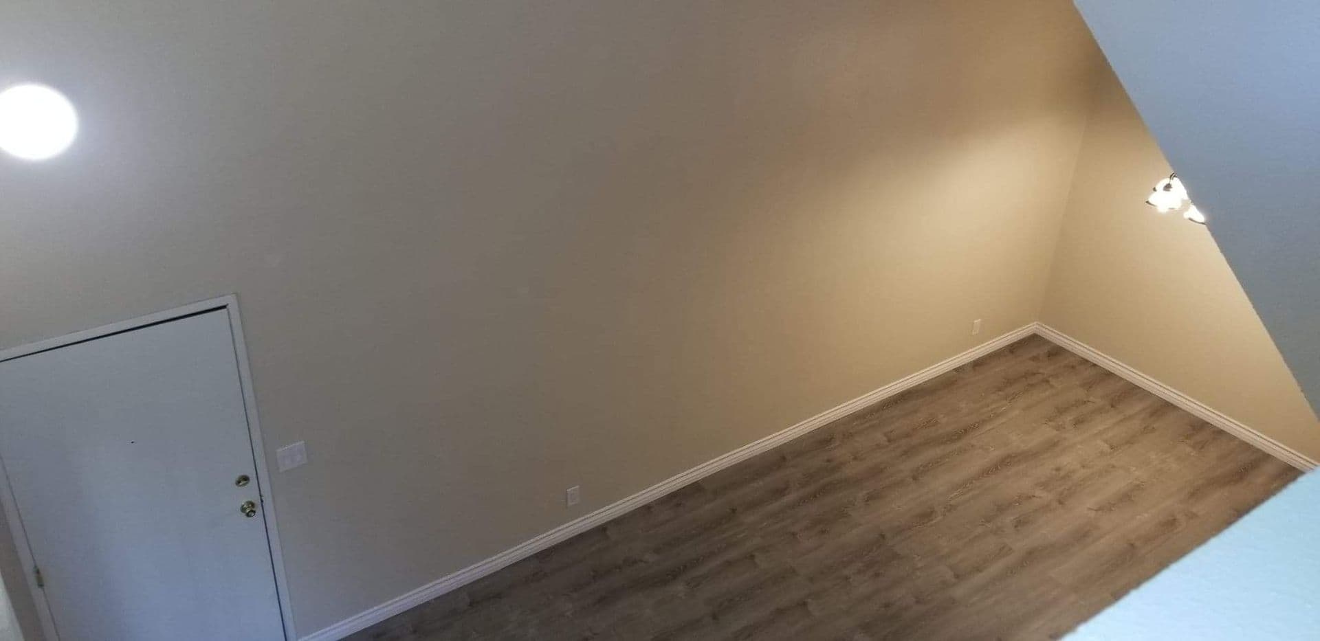 Sunland Apartment: 10500 SHERMAN GROVE AVE