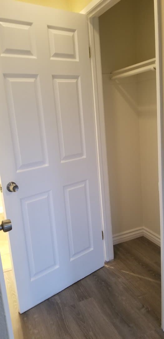 Sunland Apartment: 10523 Floralita Ave