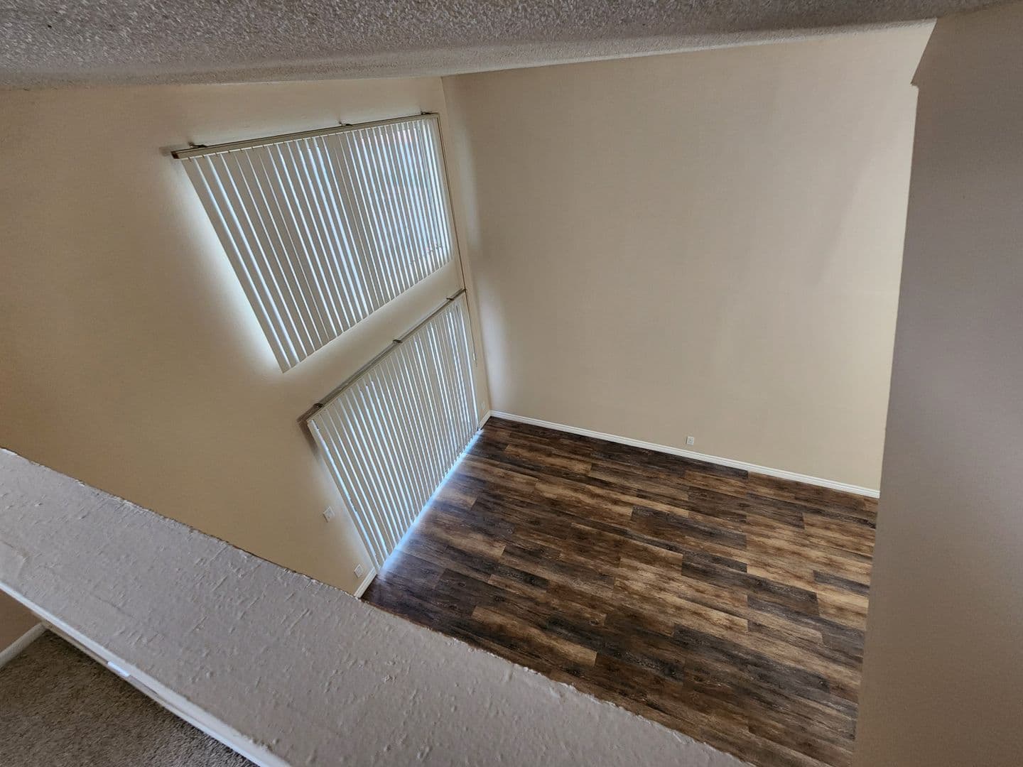 Sunland Apartment: 10500 SHERMAN GROVE AVE