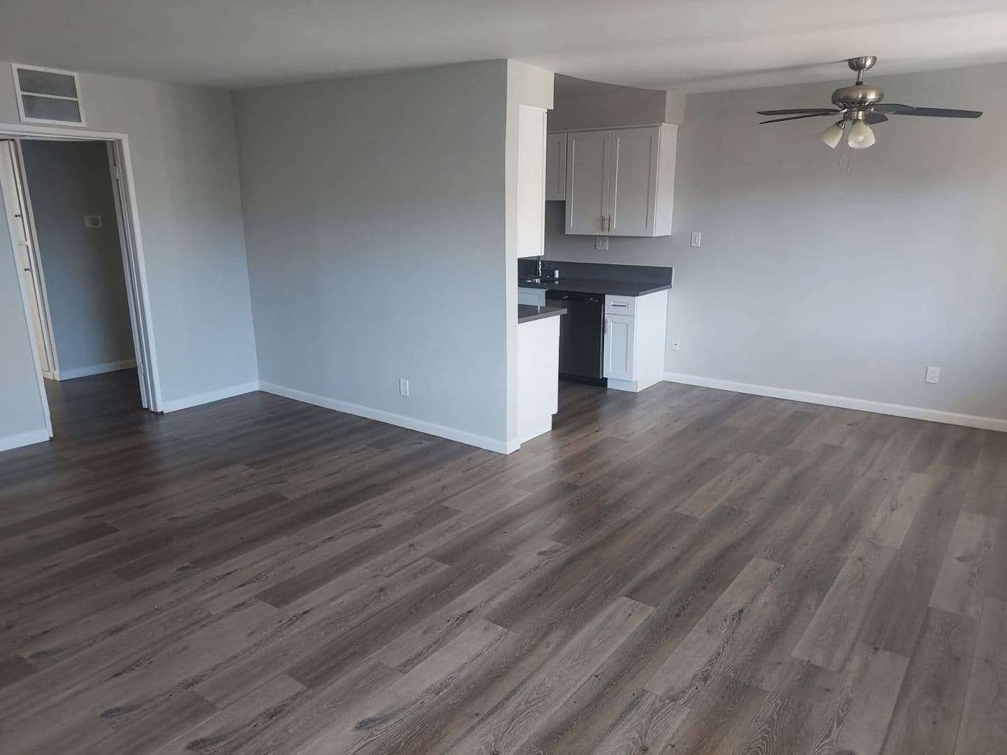 Valley Village Apartment: 12311 Chandler Blvd