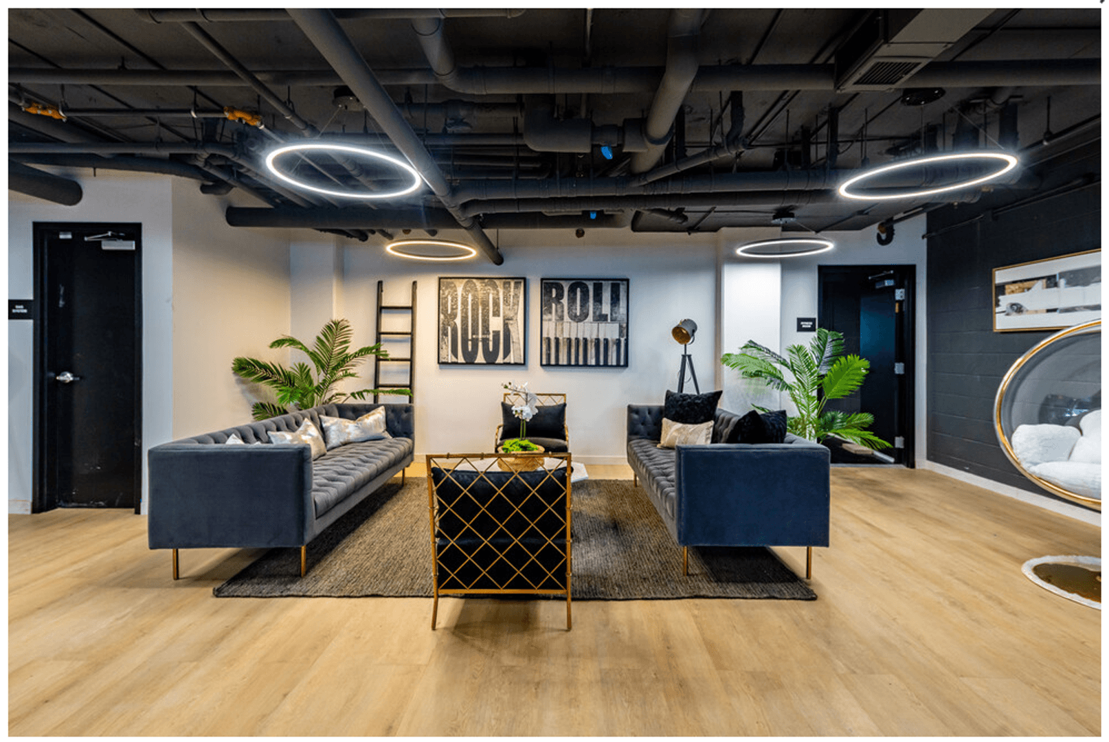 Los Angeles Apartment: 3638 Motor Avenue