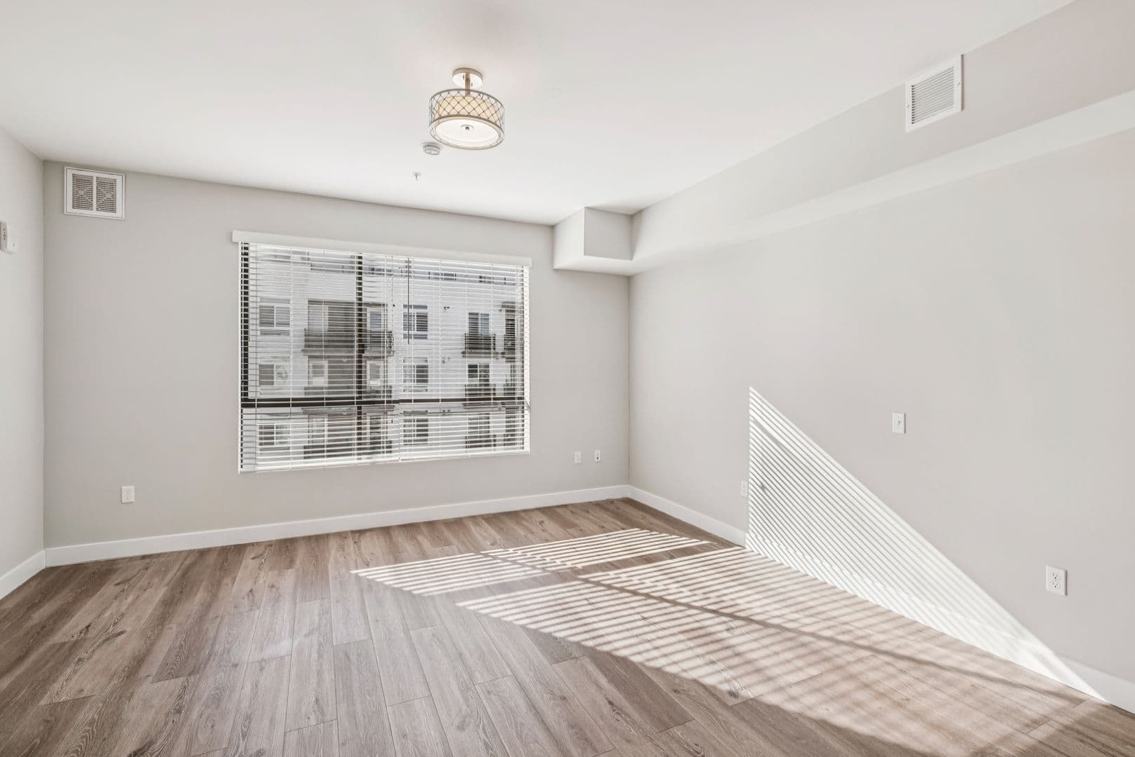 North Hollywood Apartment: 11241 Otsego Street