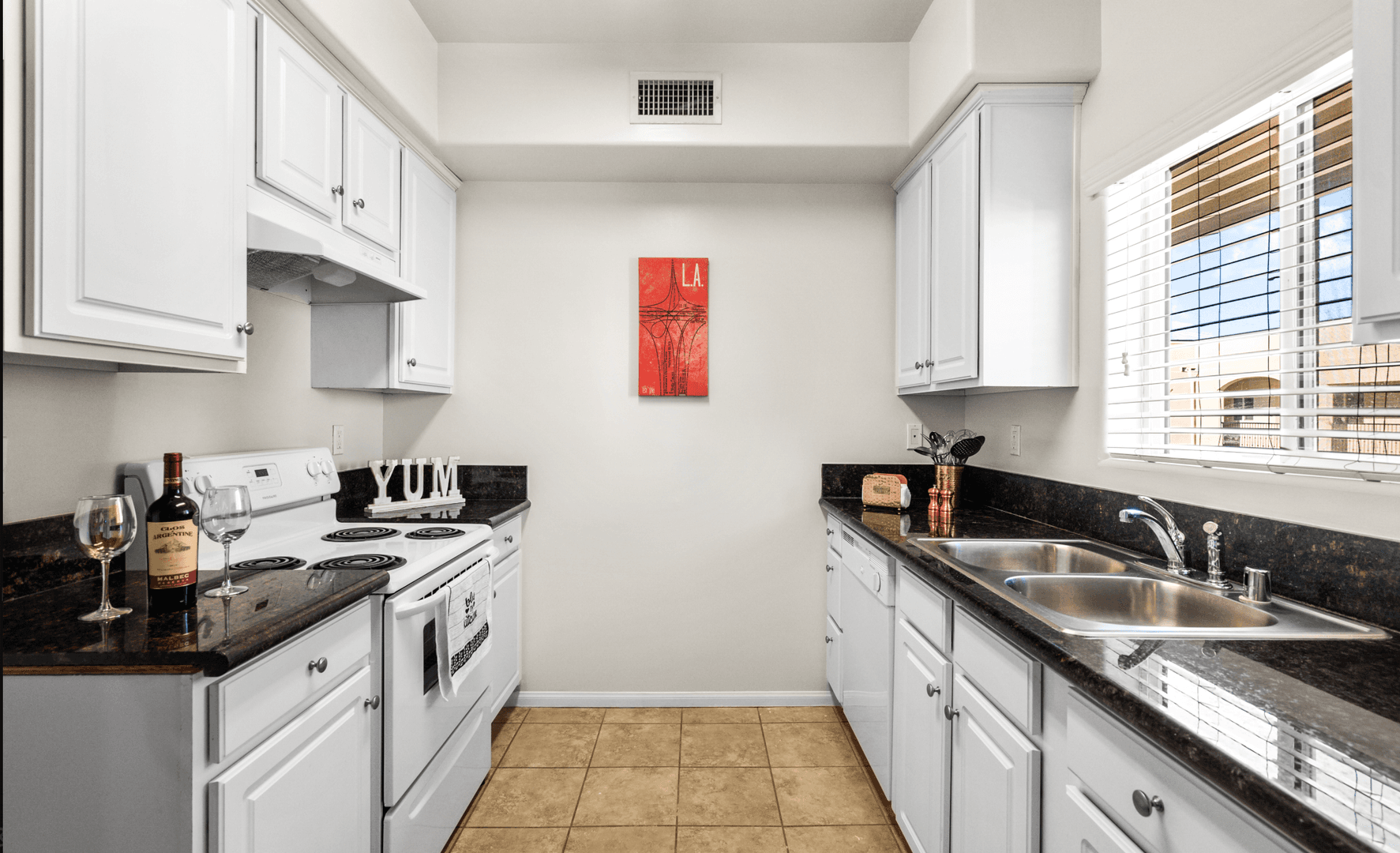 Sun Valley Apartment: 8654 Sunland Blvd