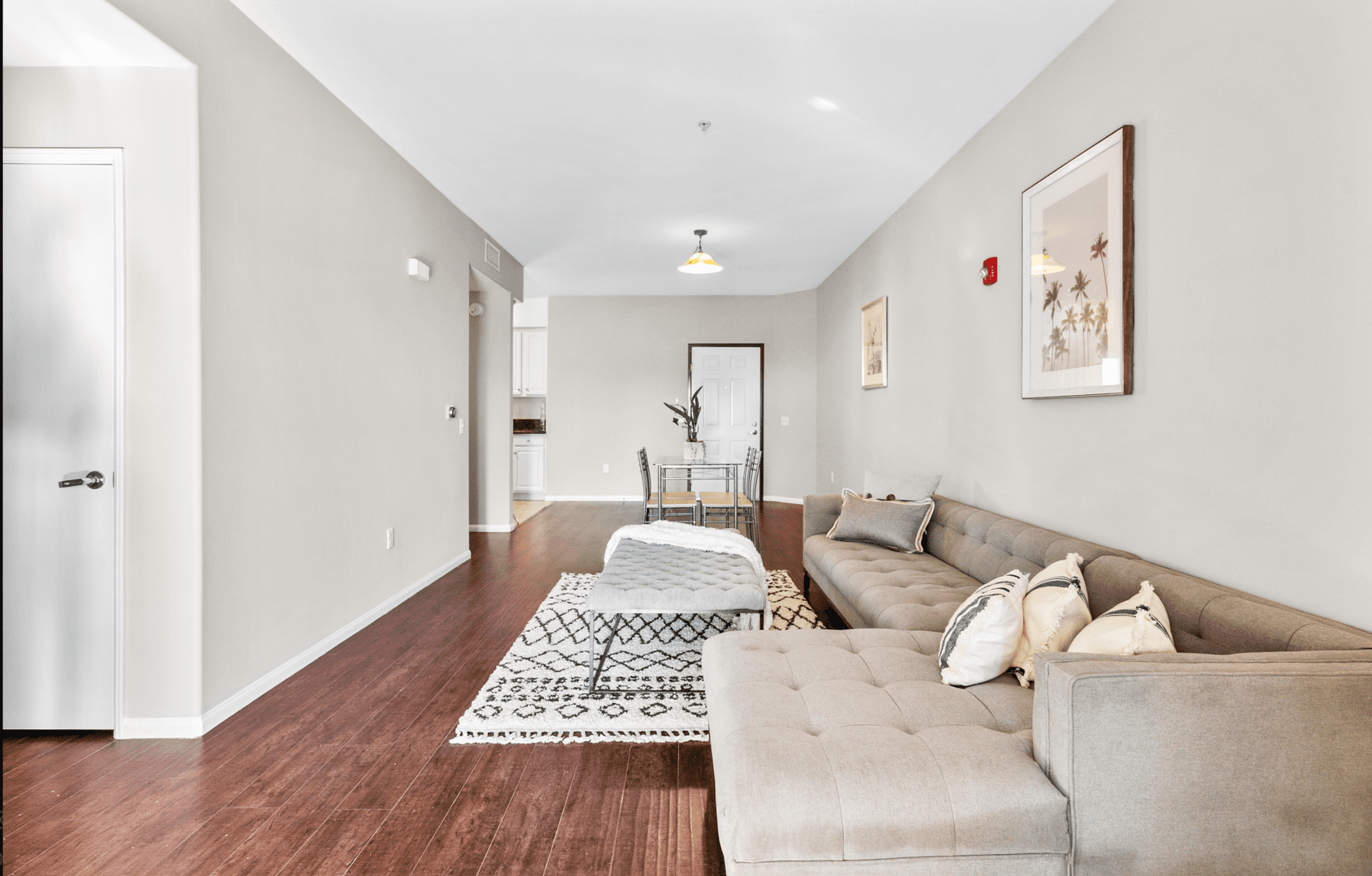 Sun Valley Apartment: 8654 Sunland Blvd