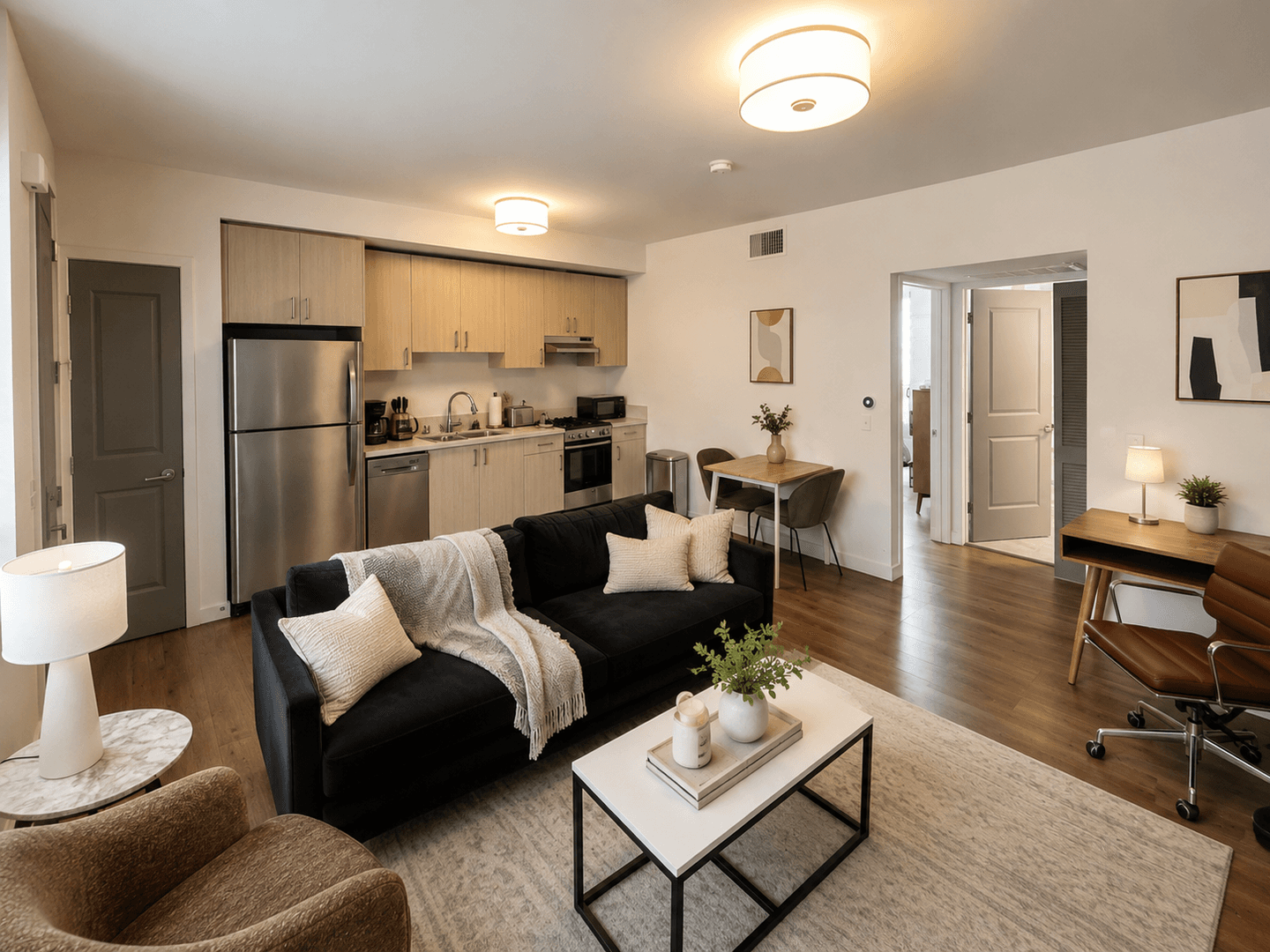 Los Angeles Apartment: 3638 Motor Avenue