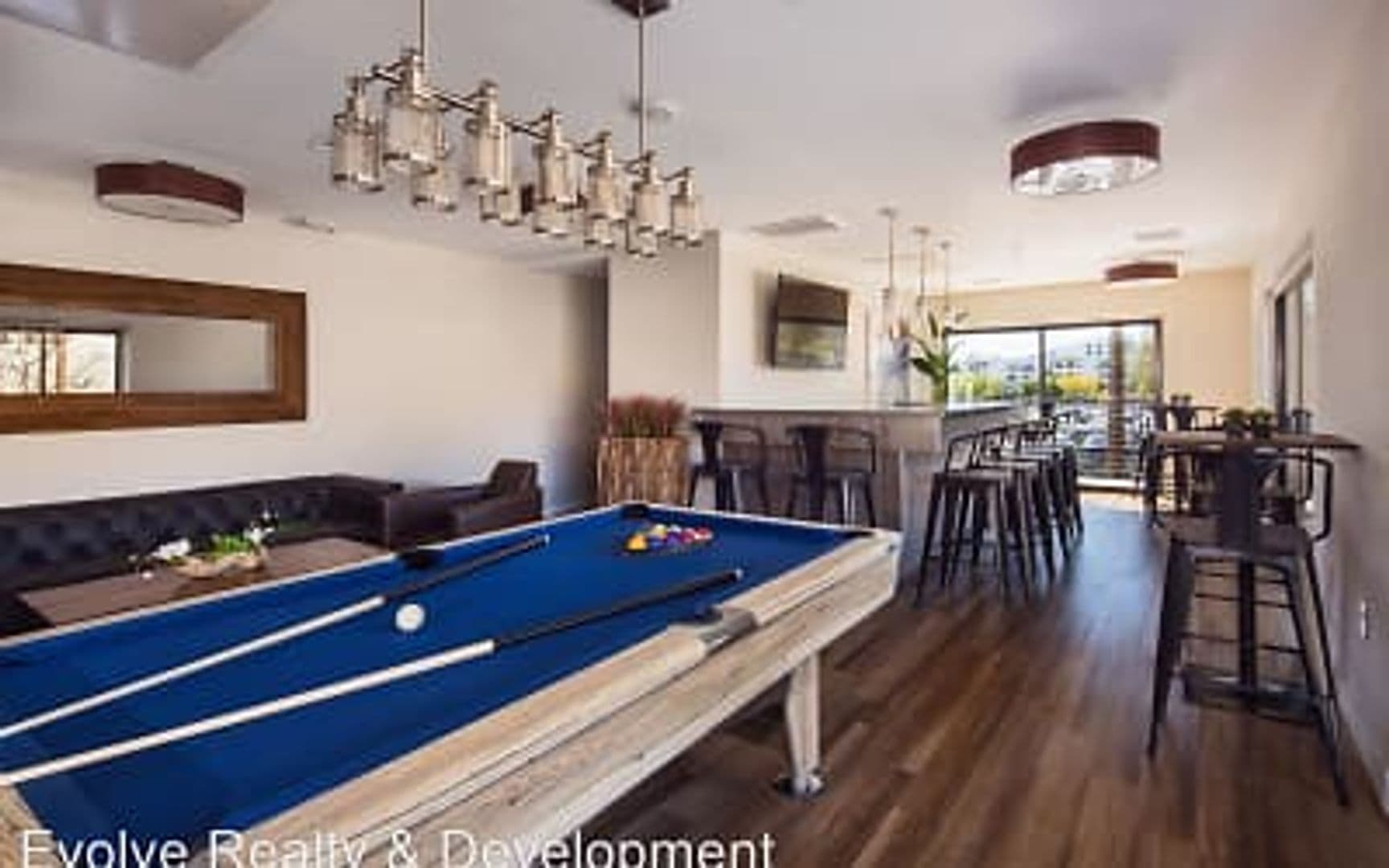 NORTH HOLLYWOOD Apartment: 5500 NORTH KLUMP AVE