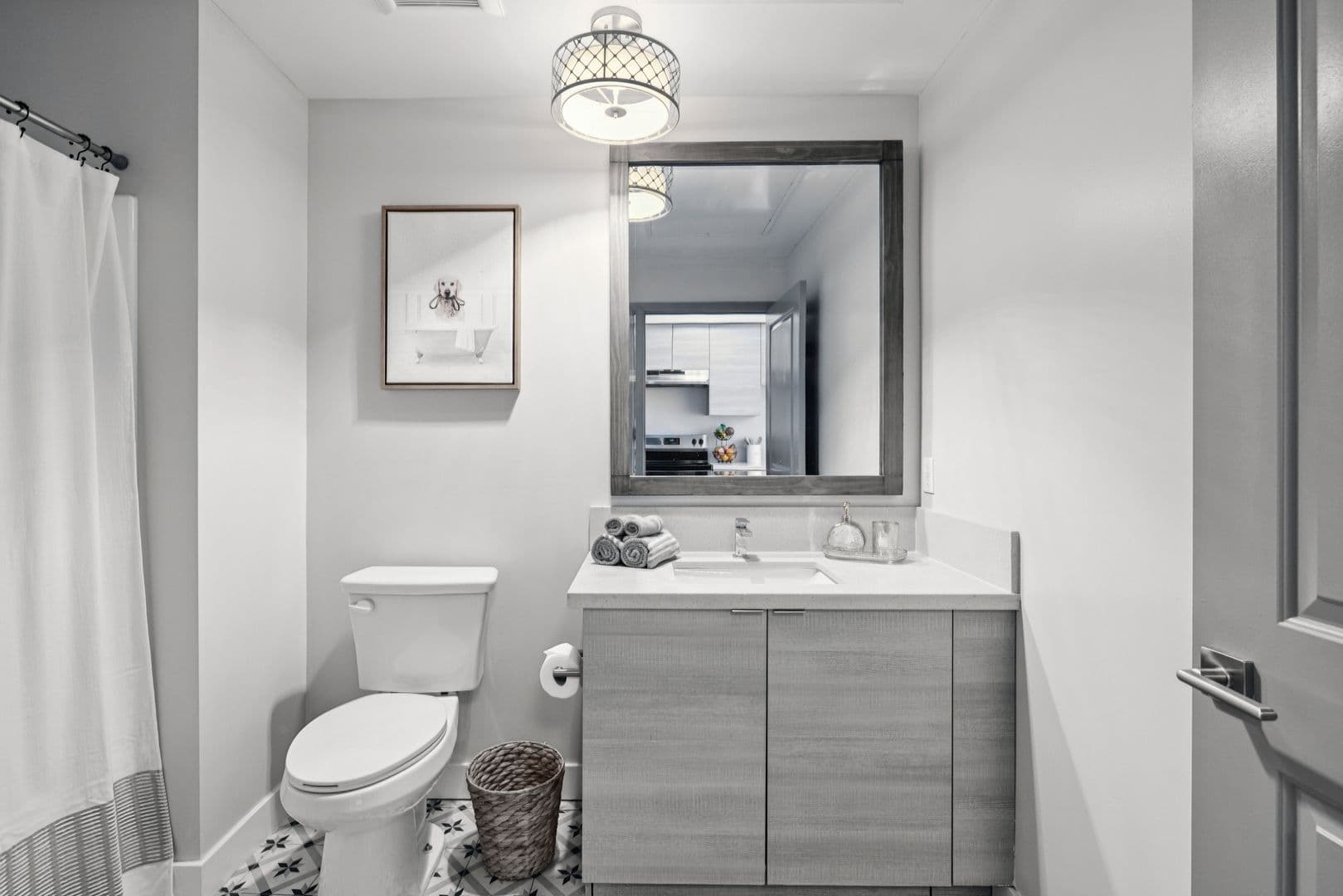North Hollywood Apartment: 11241 Otsego Street