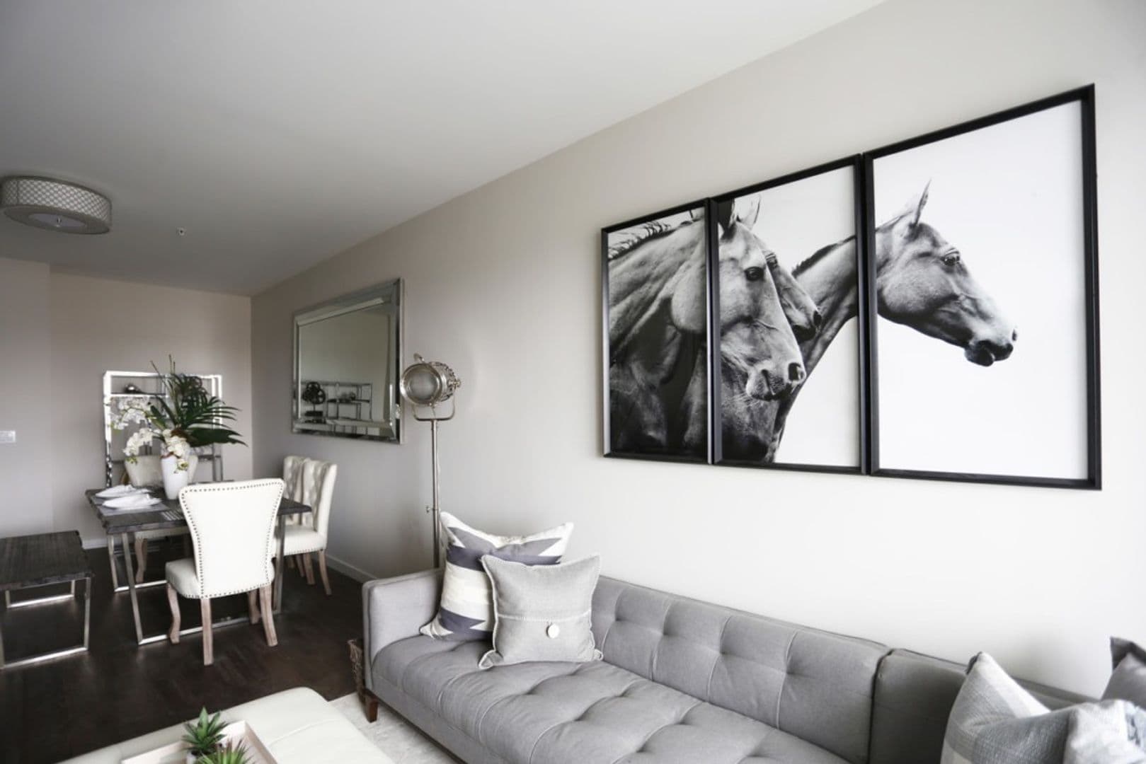 North Hollywood Apartment: 11011 West Otsego Street