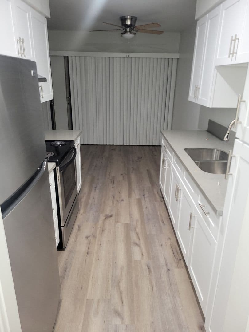 Valley Village Apartment: 12311 Chandler Blvd