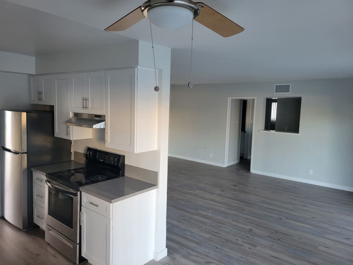 Valley Village Apartment: 12311 Chandler Blvd