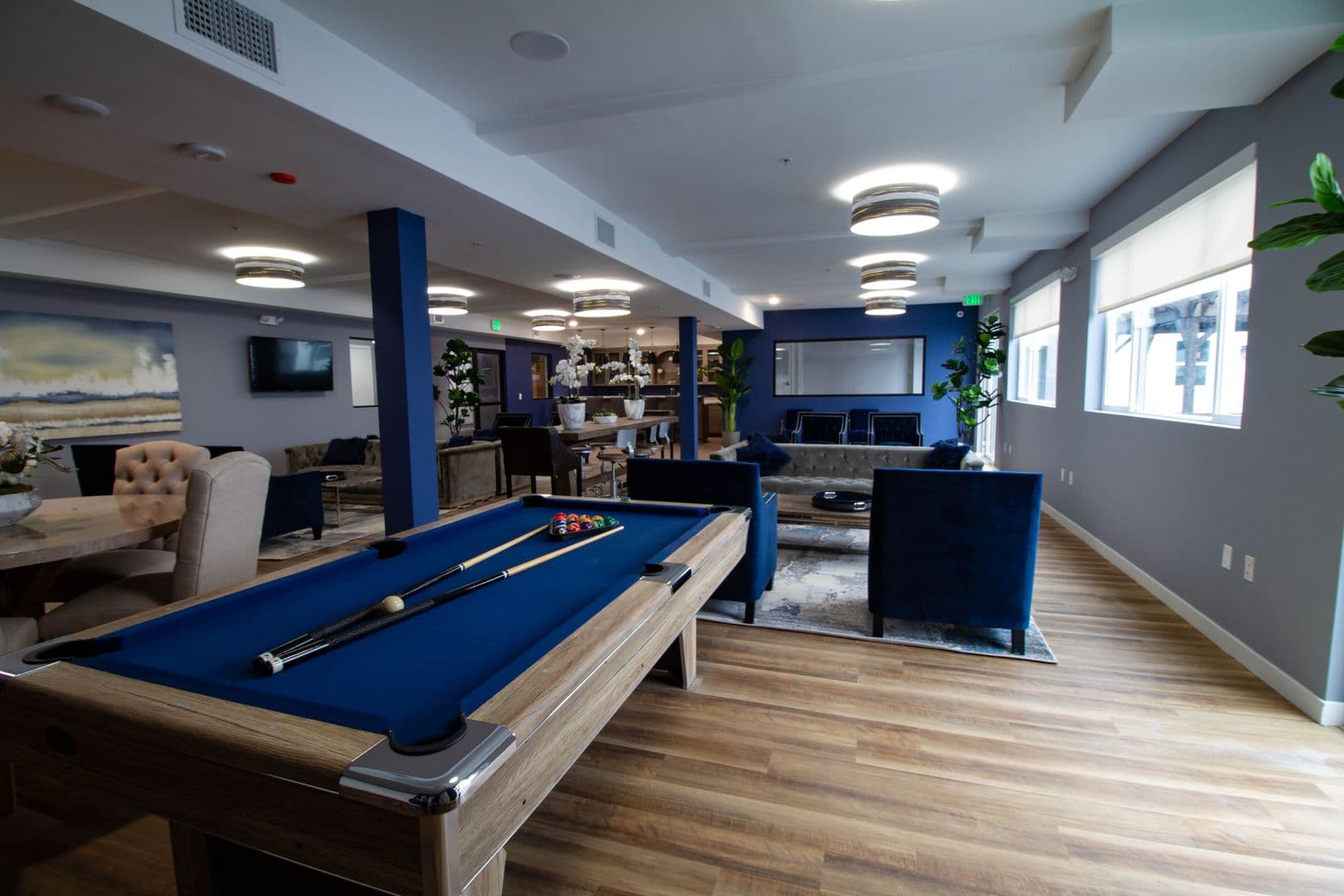 North Hollywood Apartment: 11011 West Otsego Street