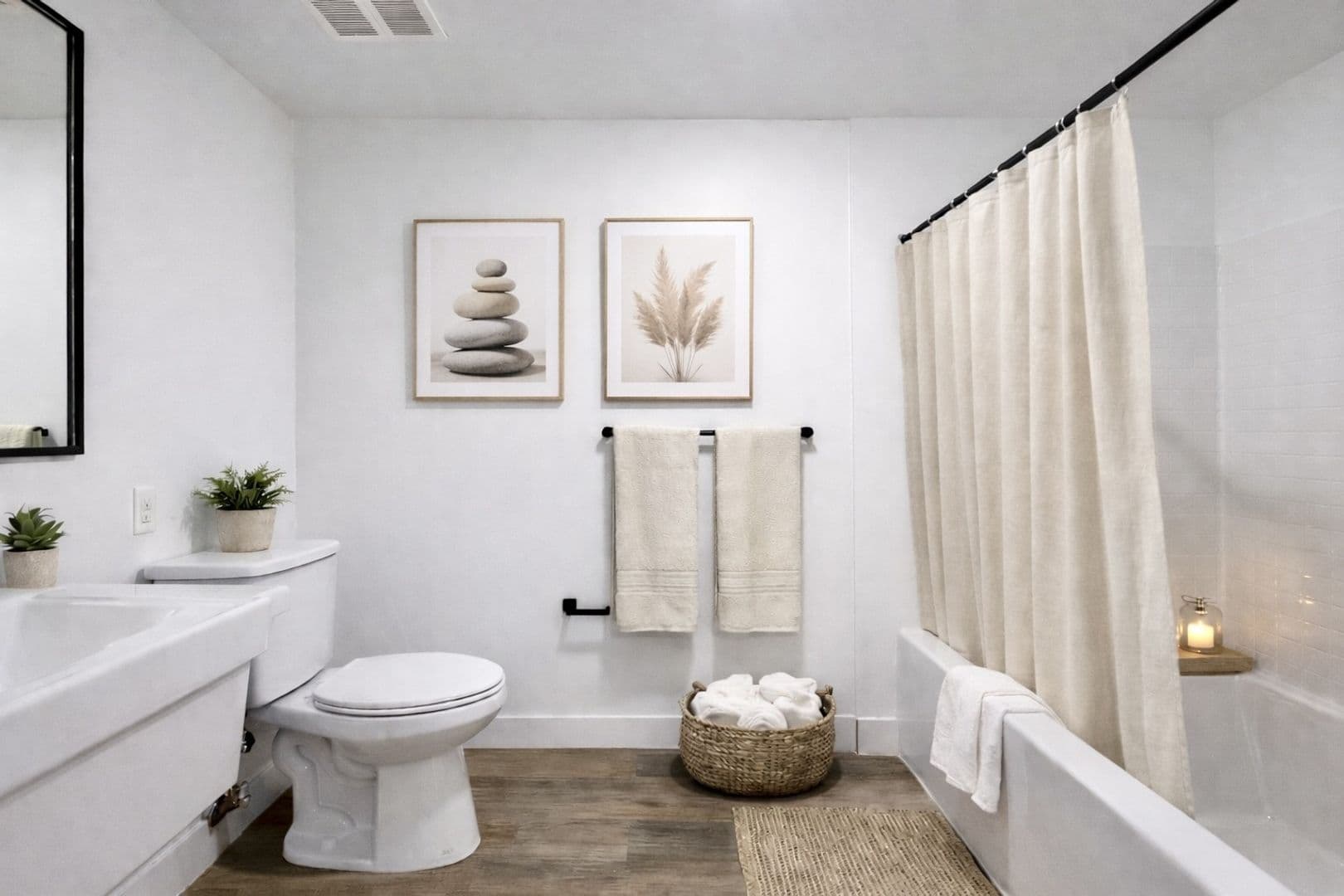 Los Angeles Apartment: 6754 N Valjean Ave