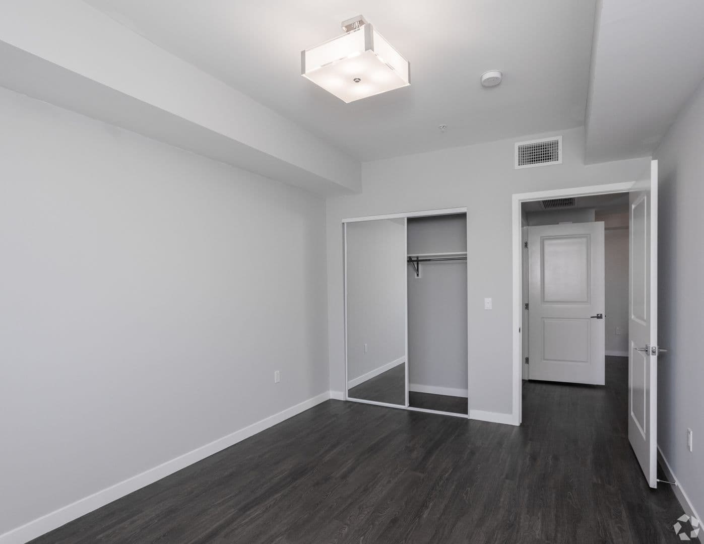 North Hollywood Apartment: 11011 West Otsego Street