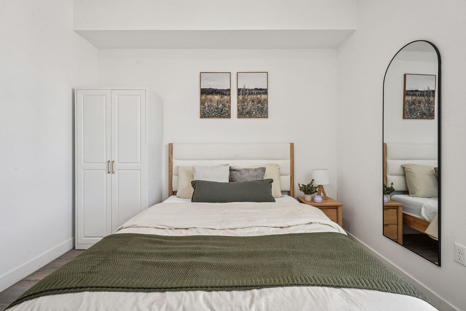Sylmar Apartment: 12534 San Fernando Road