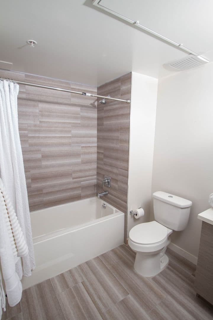 North Hollywood Apartment: 11011 West Otsego Street