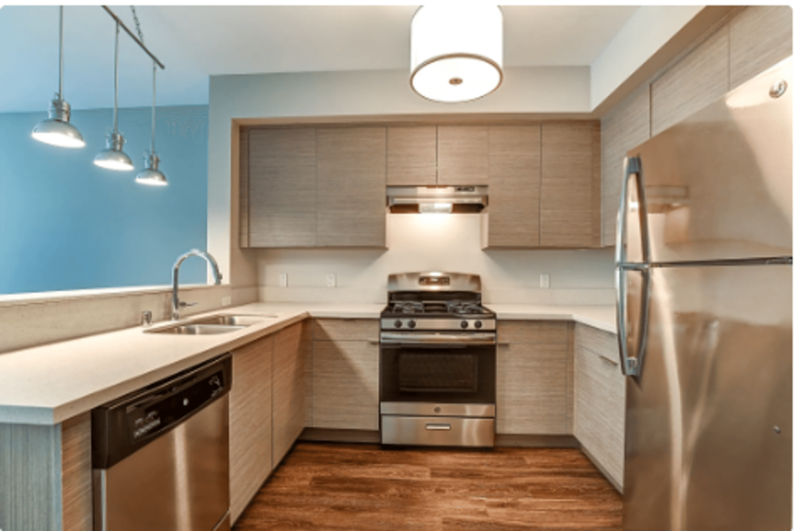 NORTH HOLLYWOOD Apartment: 5500 NORTH KLUMP AVE