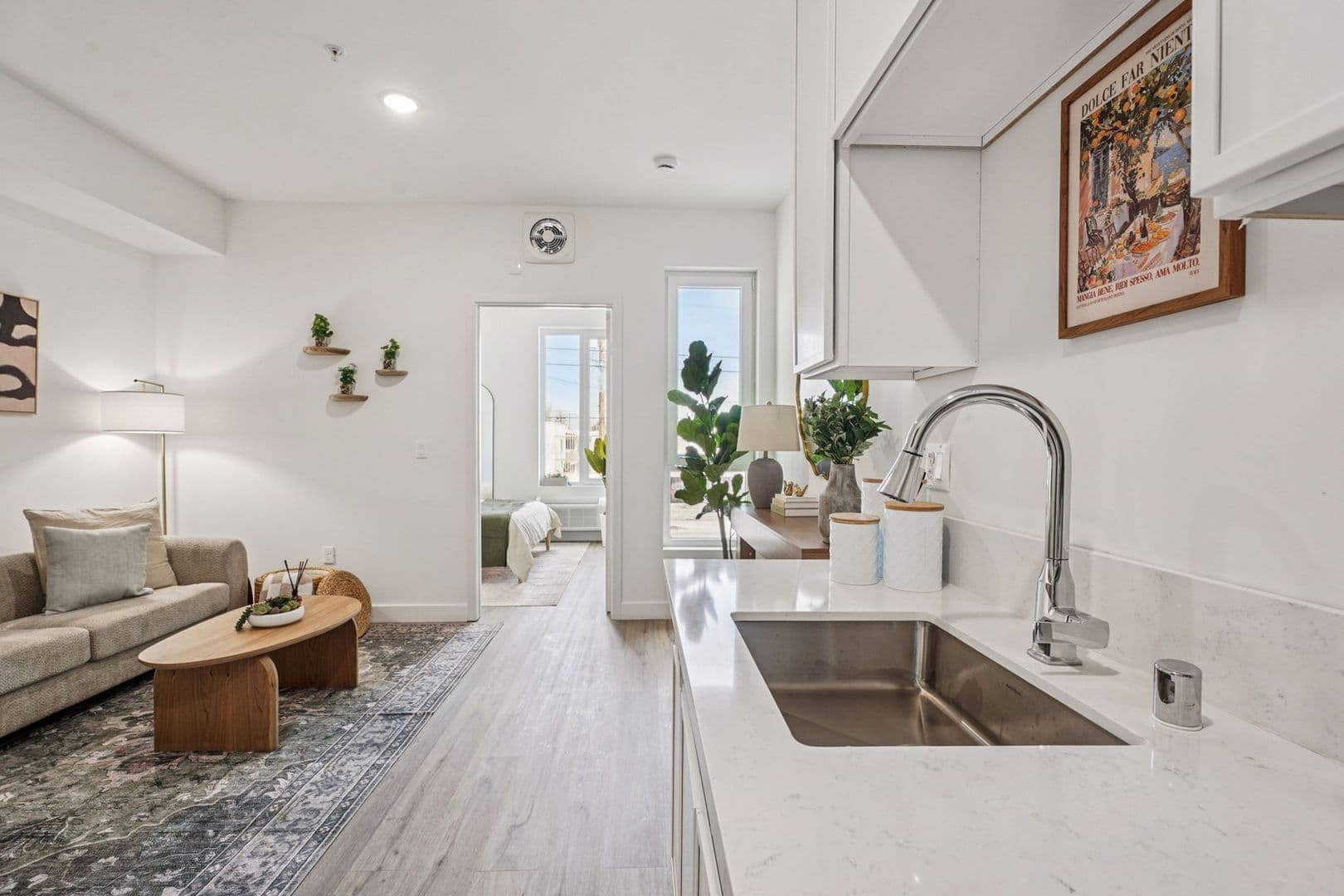Sylmar Apartment: 12534 San Fernando Road
