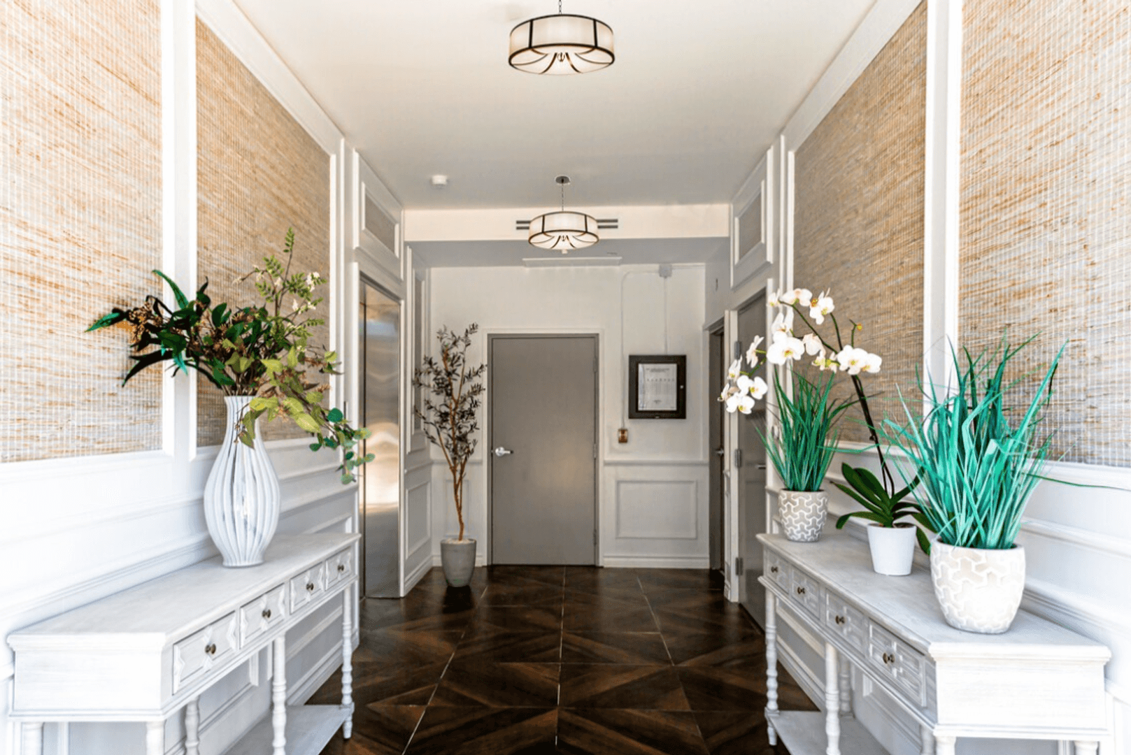 North Hollywood Apartment: 11241 Otsego Street