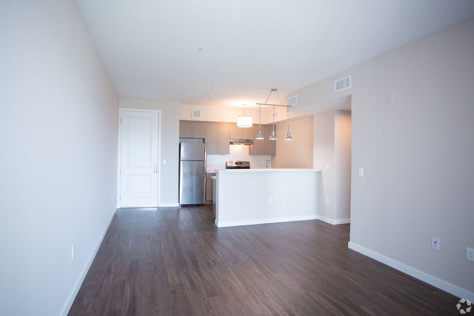 North Hollywood Apartment: 11011 West Otsego Street