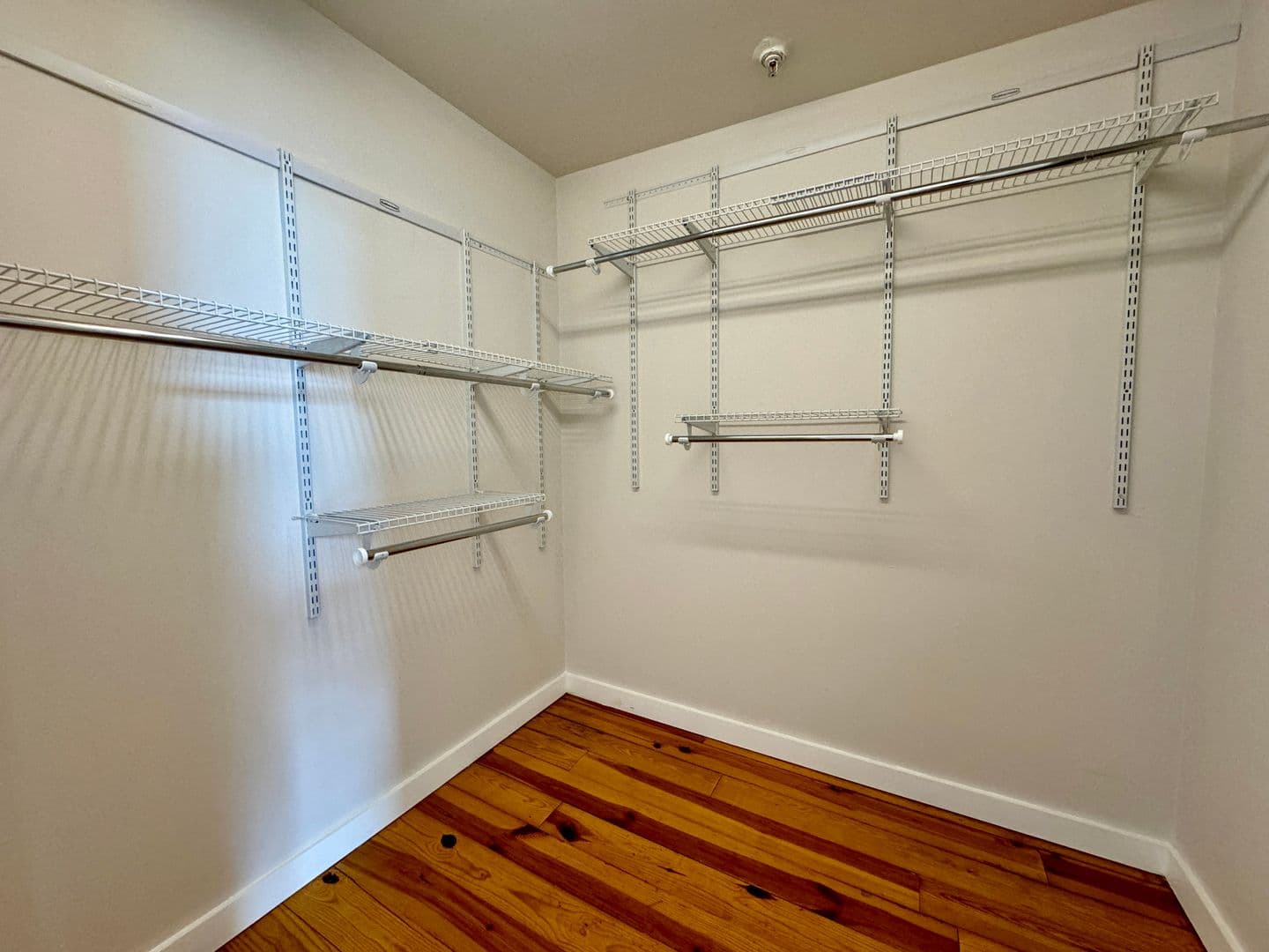 PHILADELPHIA Apartment: 3502 SCOTTS LANE
