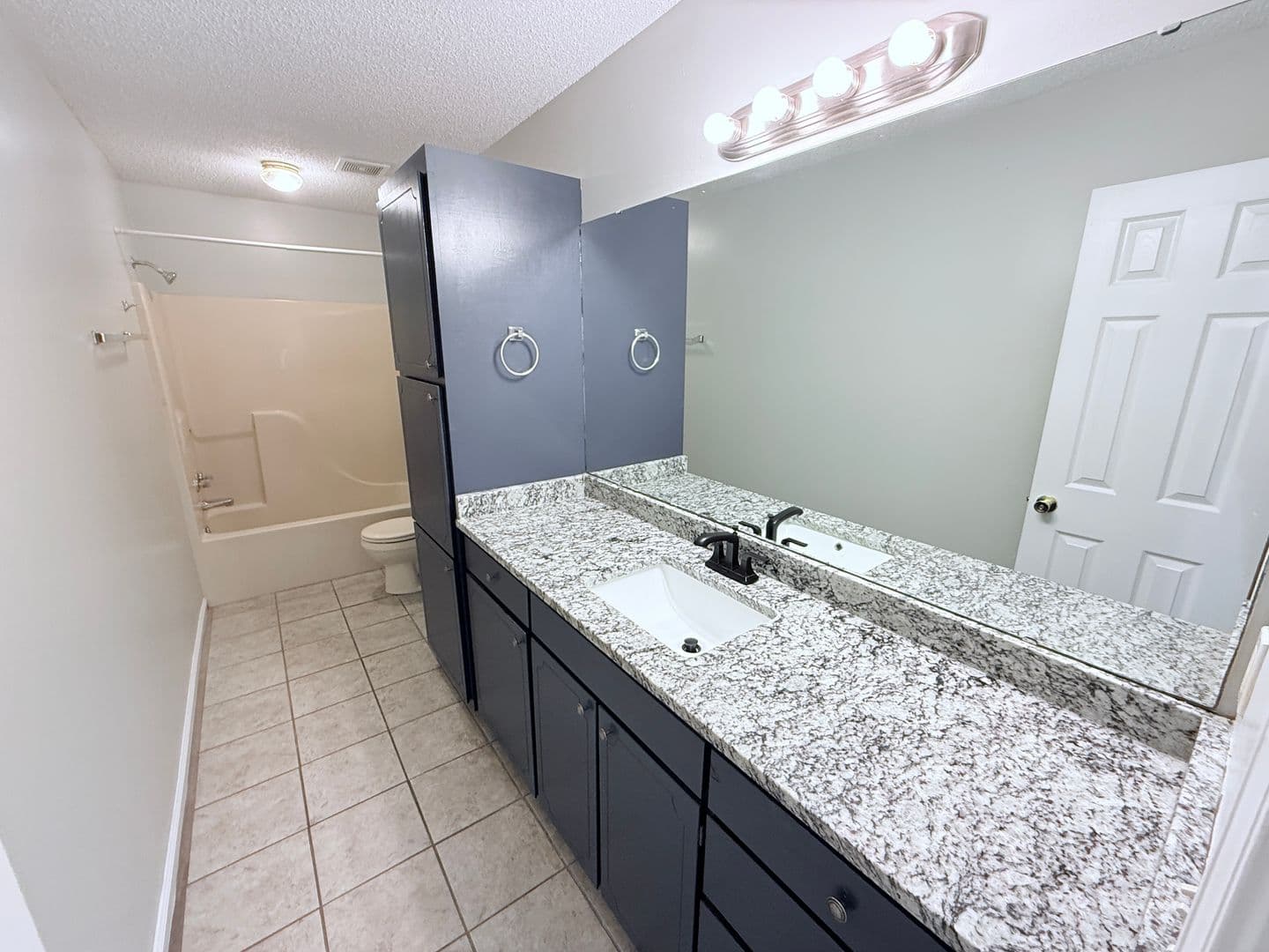 Oxford House: 1001 Creekside Place