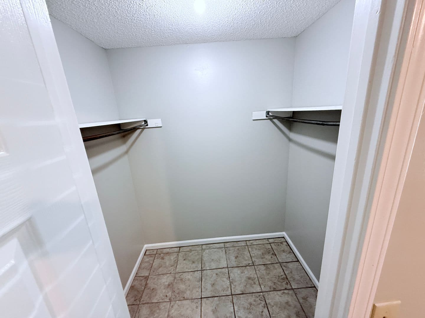 Oxford House: 1001 Creekside Place