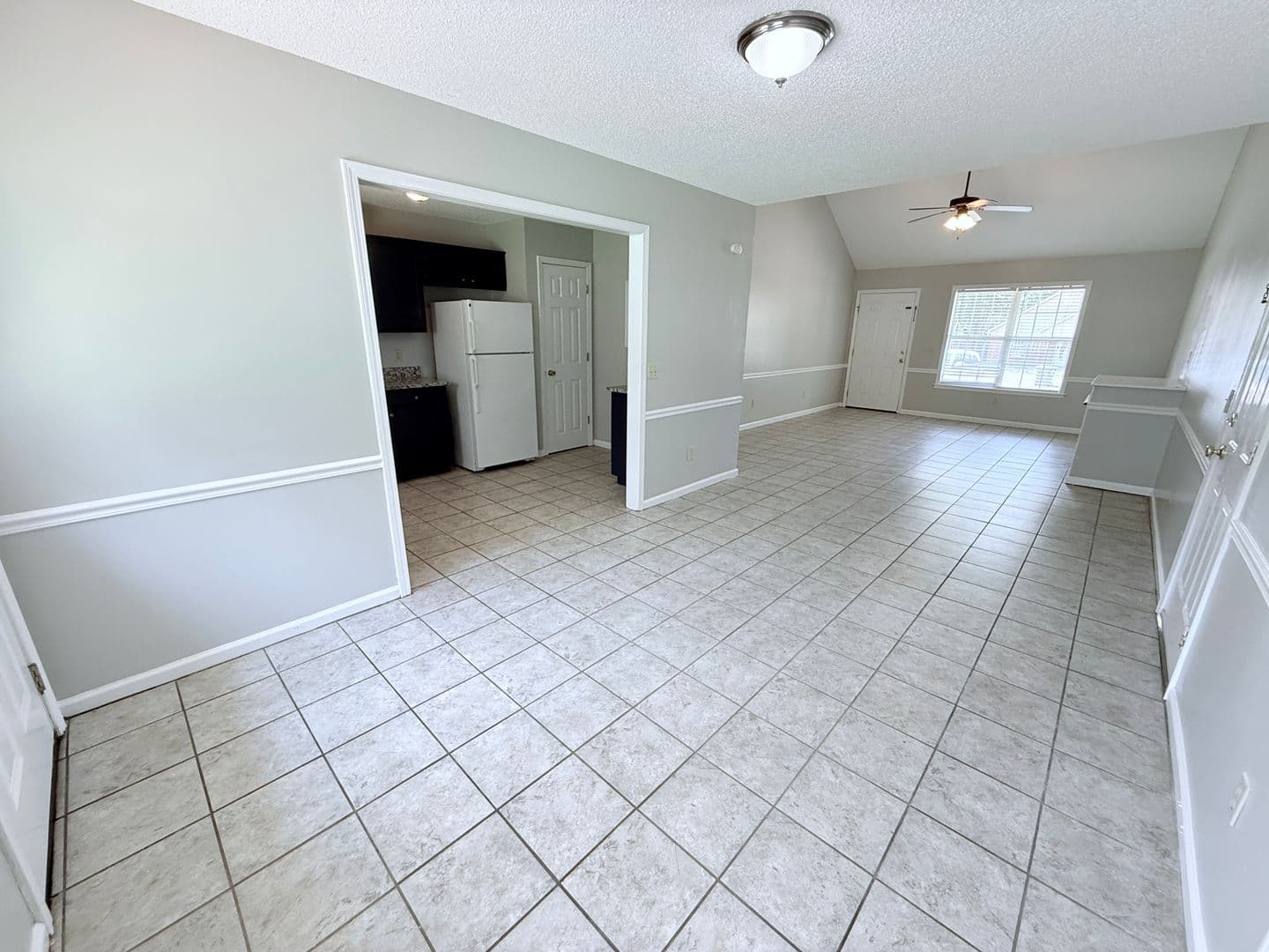 Oxford House: 1001 Creekside Place
