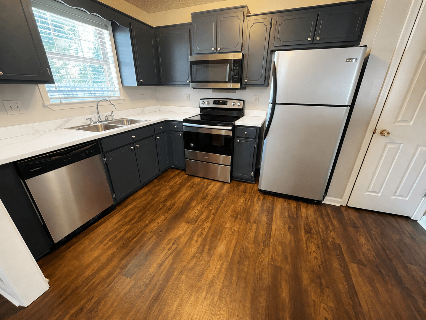 Oxford House: 1004 Creekside Place
