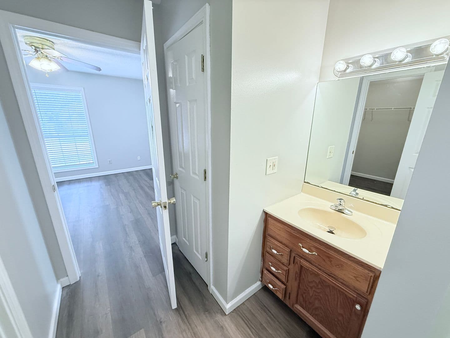 Oxford Apartment: Anchorage Road