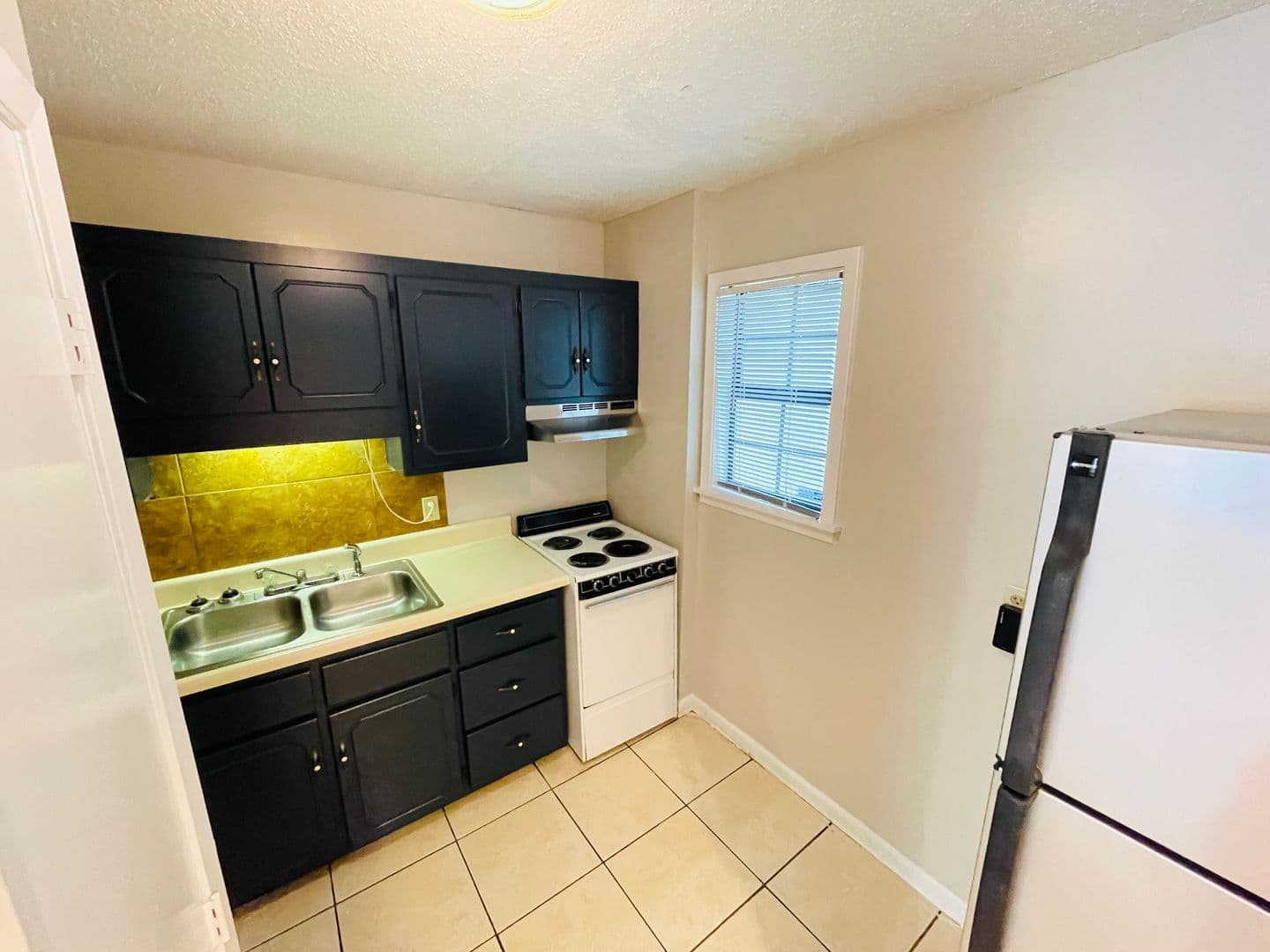 Oxford House: 1307A Access Road
