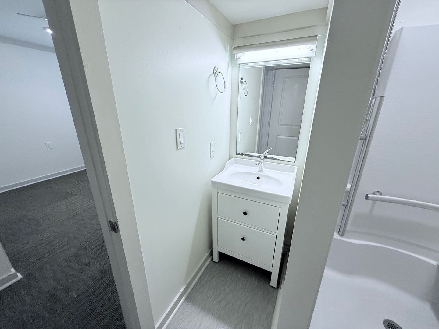 Oxford Apartment: 1304 Elliott Drive