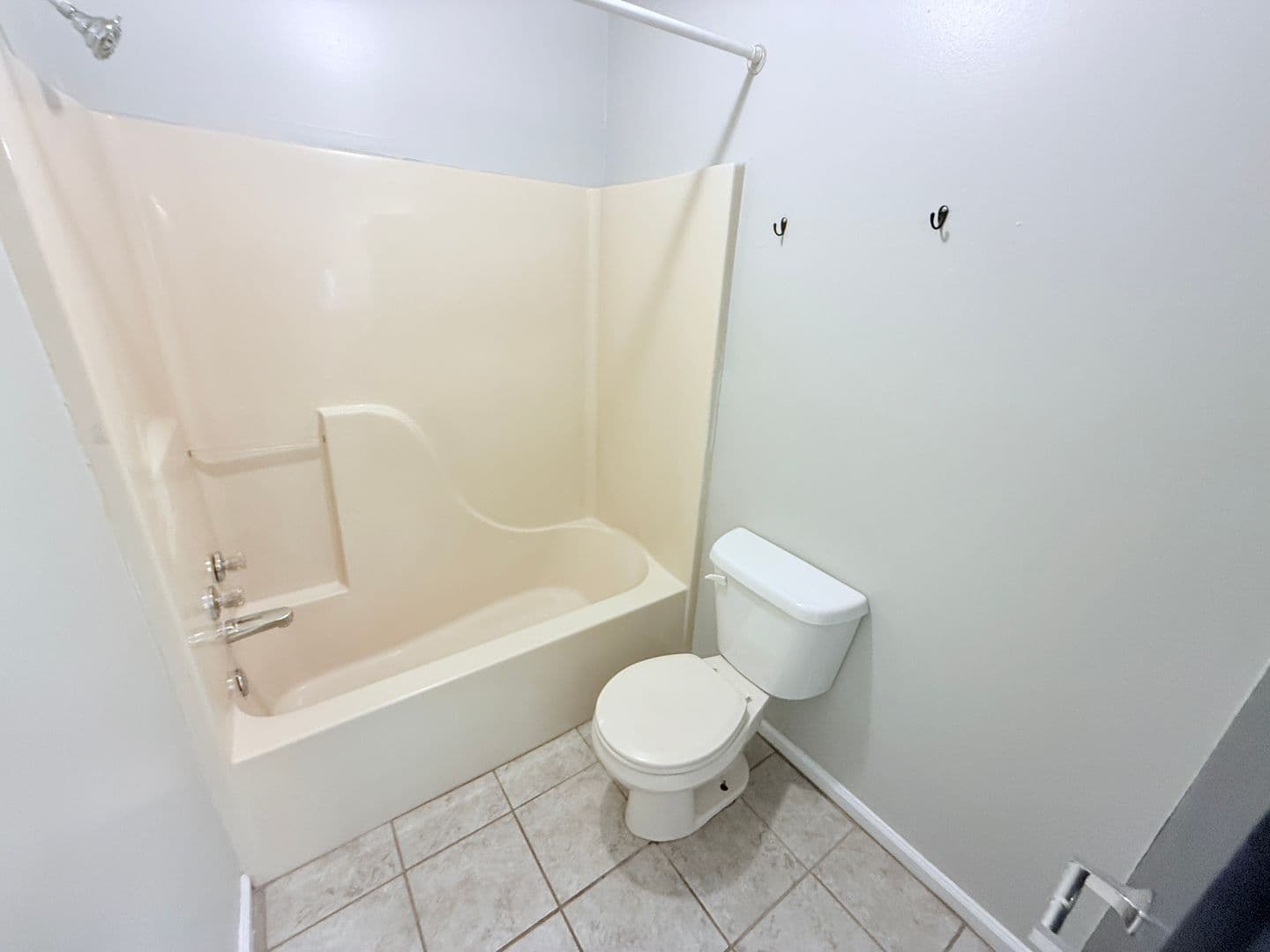 Oxford House: 1001 Creekside Place