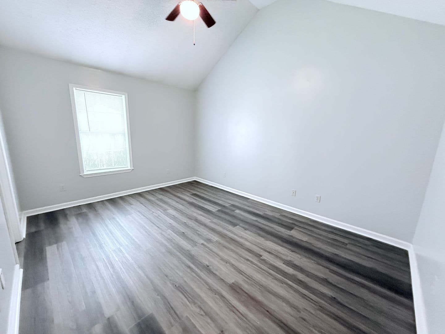 Oxford House: 1006 Creekside Place